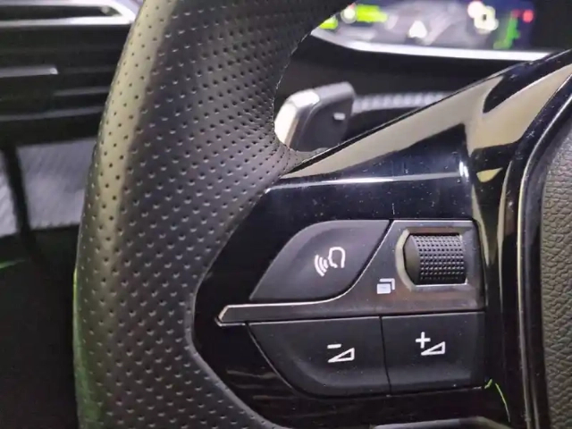 Peugeot 2008 puretech 130 s&amp;s eat8 — photo 68