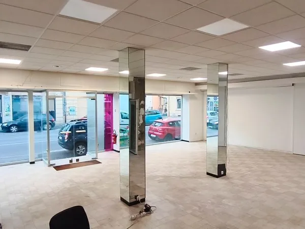 Local Commercial 140m²