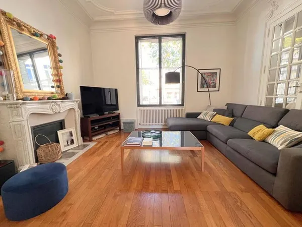 Maison 7 pièces 178 m²