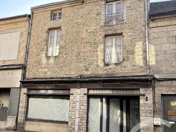 Maison 10 pièces 205 m²