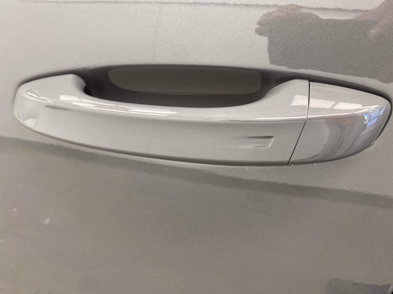 Peugeot 308 hybrid 145 e-dcs6 allure — photo 30