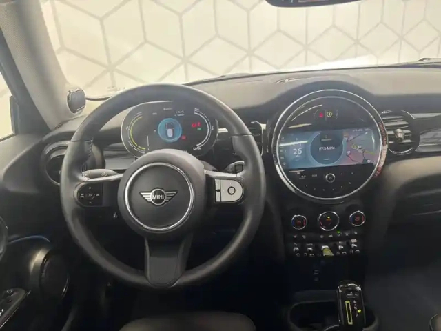 Mini Mini hatch 3 portes cooper se 184 ch — photo 8