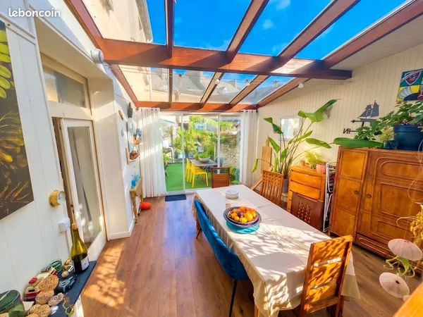 Maison 10 pièces 152 m²