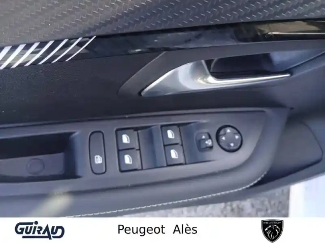 Peugeot 208 puretech 100 s&amp;s bvm6 — photo 13