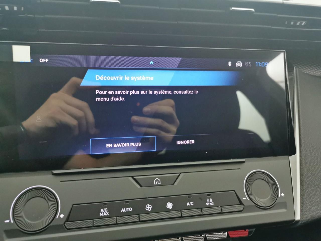 Peugeot 308 sw hybrid 145 e-dcs6 style — photo 11