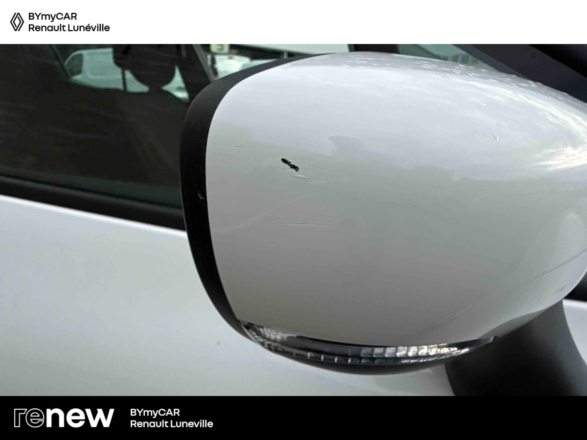 Renault Clio TCe 90 - 19 — photo 26