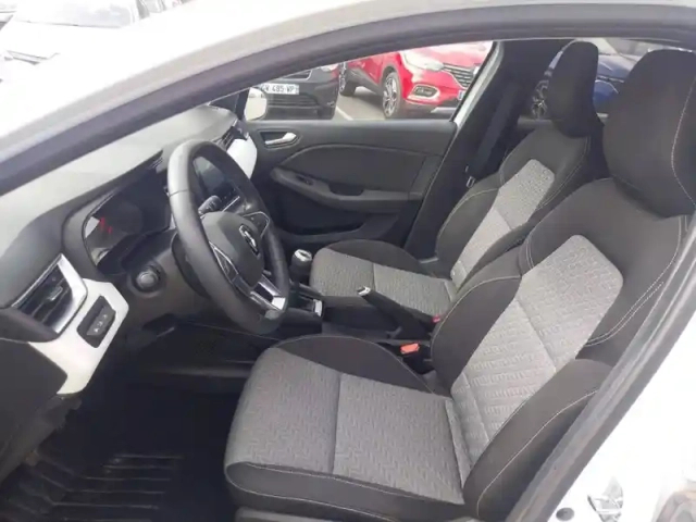 Renault Clio tce 90 — photo 19
