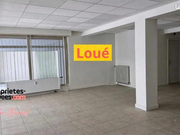 Bureau 82 m²