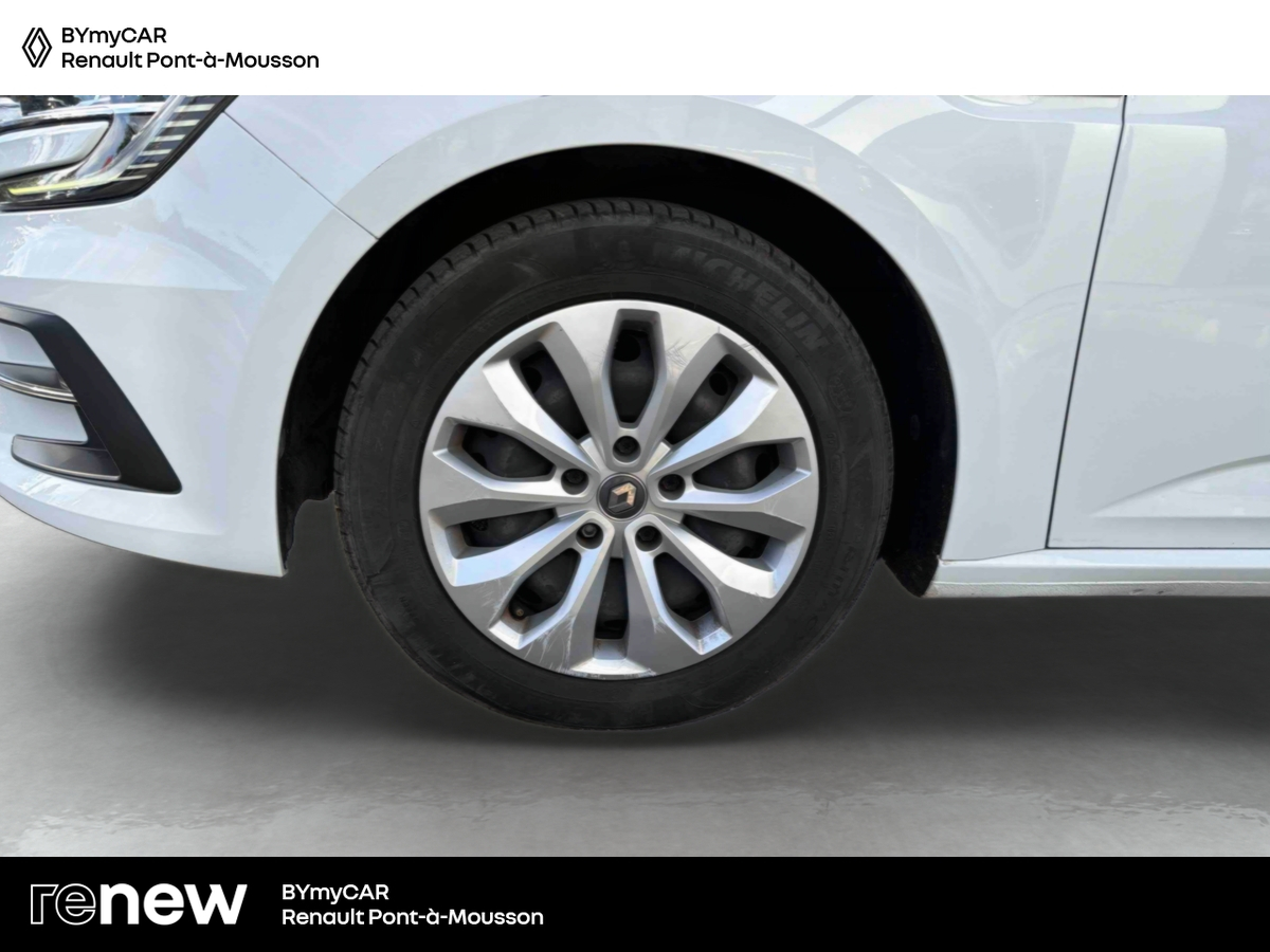 Renault Mégane IV Berline TCe 115 FAP — photo 14