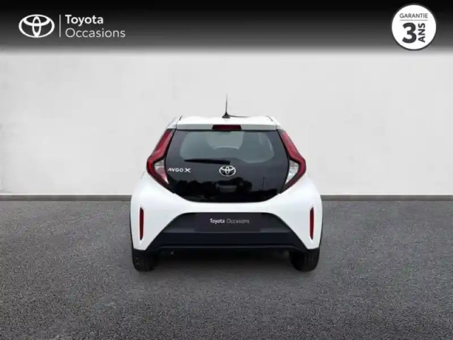 Toyota Aygo x 1.0 vvt-i 72ch dynamic my23 — photo 4
