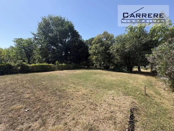 Terrain 1050 m²