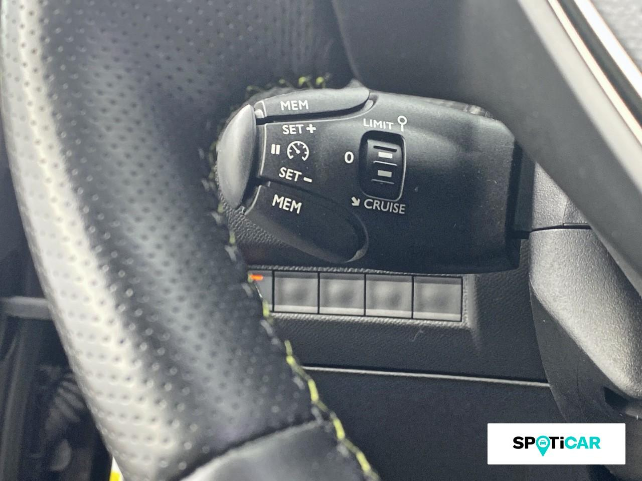 Peugeot 2008 1.2 puretech 130ch s&s gt — photo 18