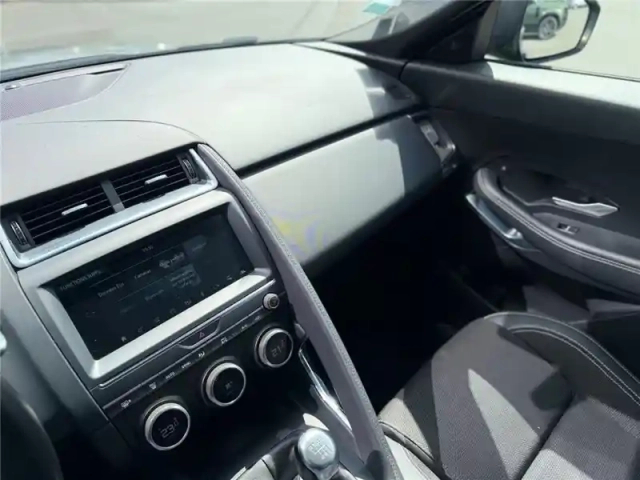 Jaguar E-Pace 2.0 d - 150 ch 2wd bvm — photo 96