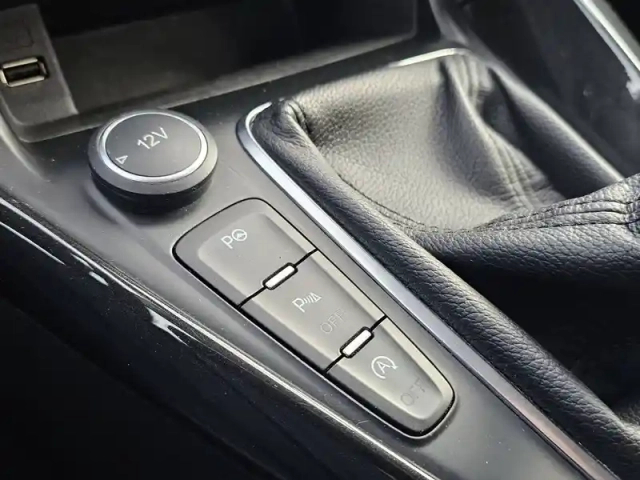 Ford Focus 1.0 ecoboost 125 s&amp;s — photo 32