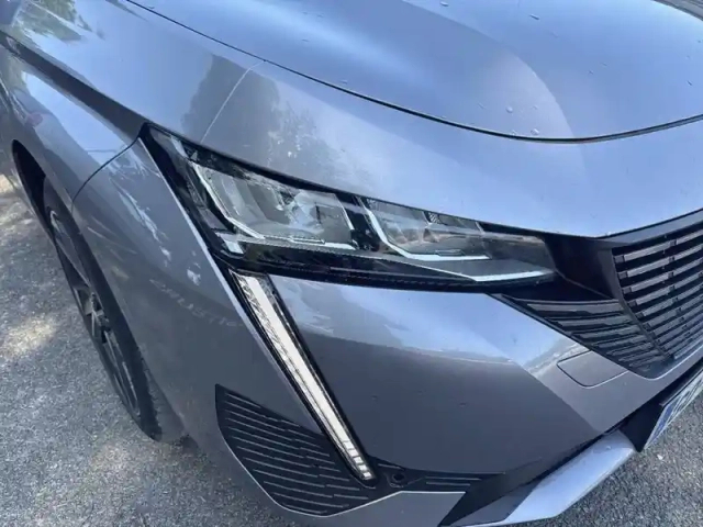 Peugeot 308 sw puretech 130ch s&amp;s eat8 — photo 16