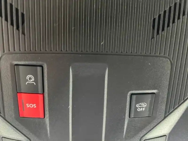 Peugeot 308 sw hybrid 145 e-dcs6 — photo 22