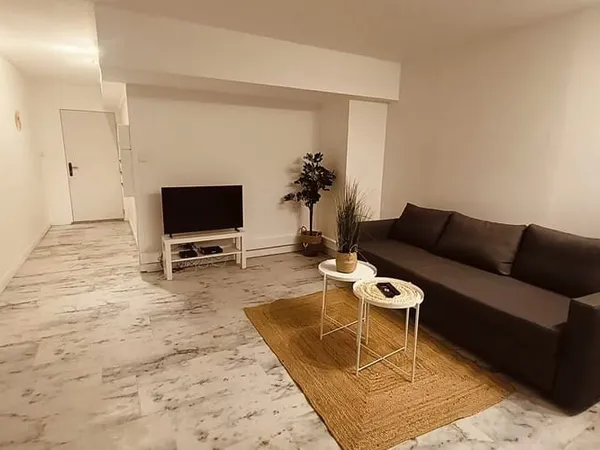 Appartement 1 pièce 54 m²
