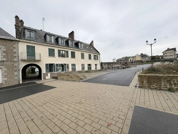 Immeuble 36 pièces 573 m²