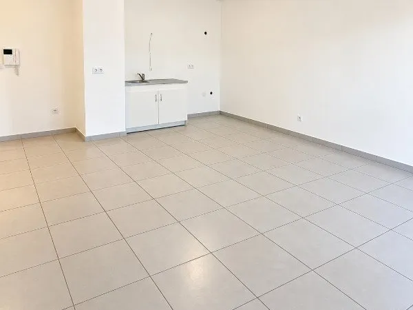 T4 avec balcons et double parking à NOISY LE SEC