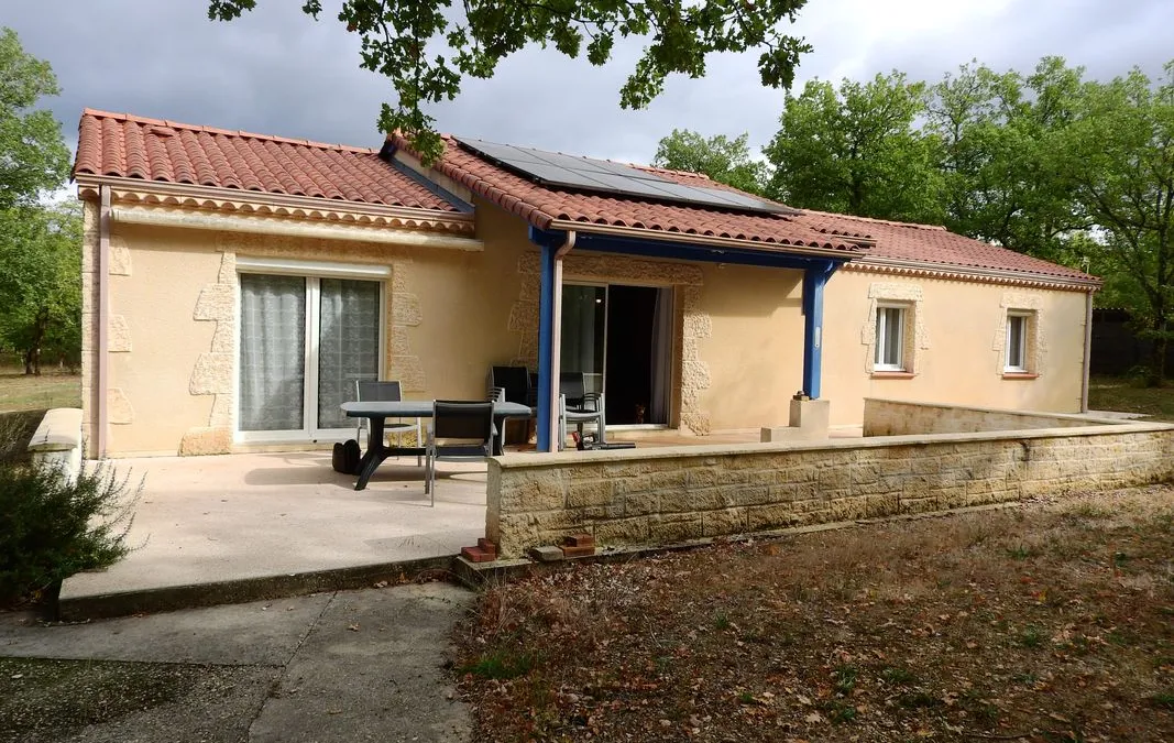 Photo 1