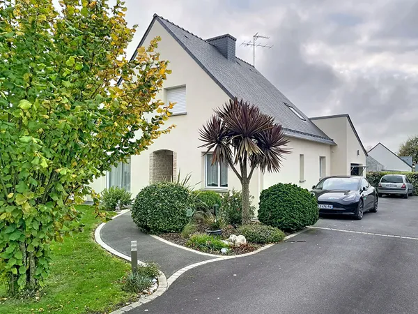 À vendre à Noyal-Muzillac, maison prête à vivre et prestations soignées
