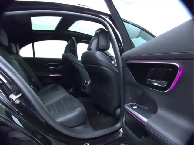 Mercedes Classe C berline 220 d amg line — photo 10