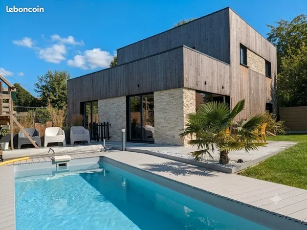 Maison 8 pièces 151 m²