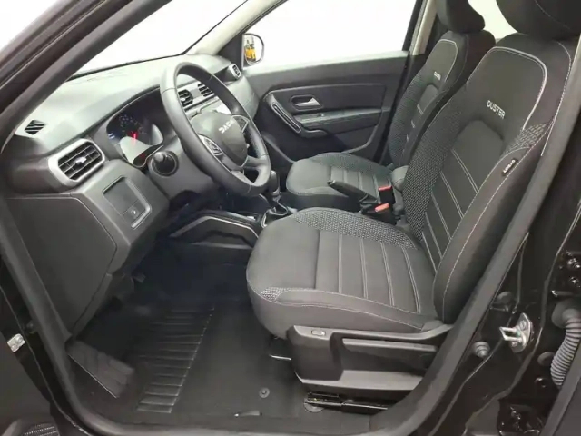 Dacia Duster tce 150 4x2 edc — photo 28