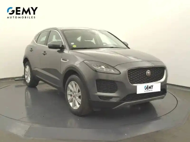 Jaguar E-Pace 2.0 d - 150 ch awd bvm — photo 3