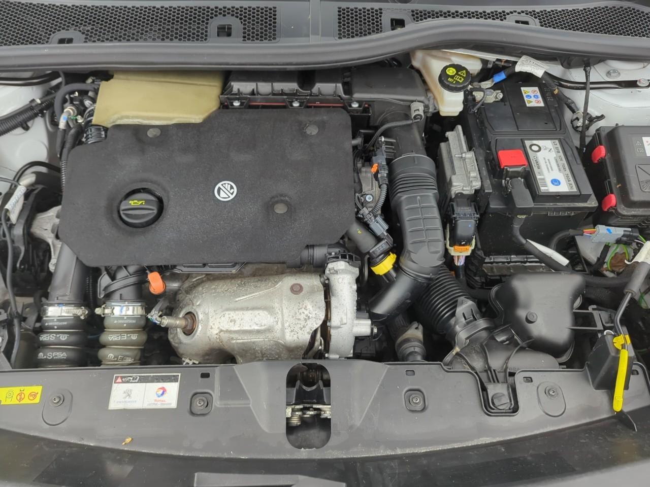 Peugeot 2008 bluehdi 110 s&s bvm6 active pack — photo 16