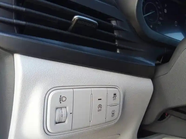 Hyundai Bayon 1.0 t-gdi 100 dct-7 — photo 31