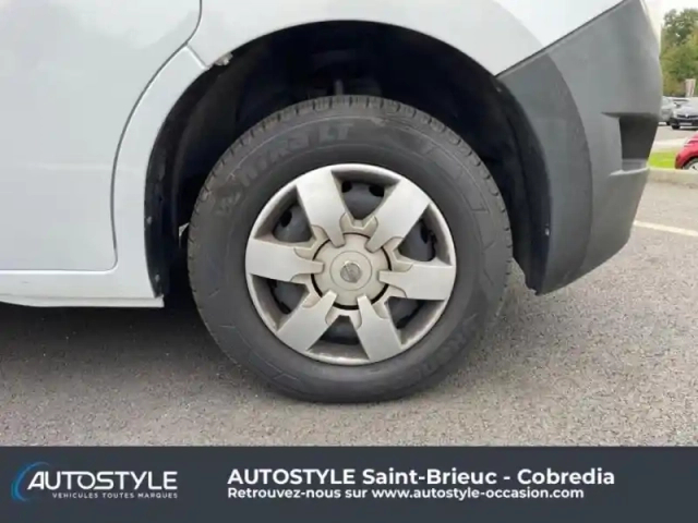 Nissan Nv400 fg 3t5 l3h2 2.3 dci 150ch s/s n-connecta bvr — photo 9