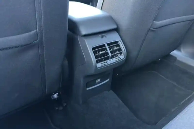 Citroën C4 puretech 130 eat8 — photo 22