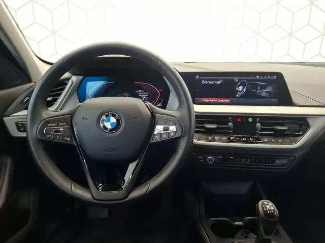 Bmw Serie 1 116i 109 ch — photo 12