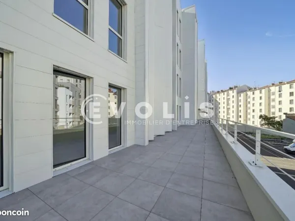 Bureaux 2 127 m²