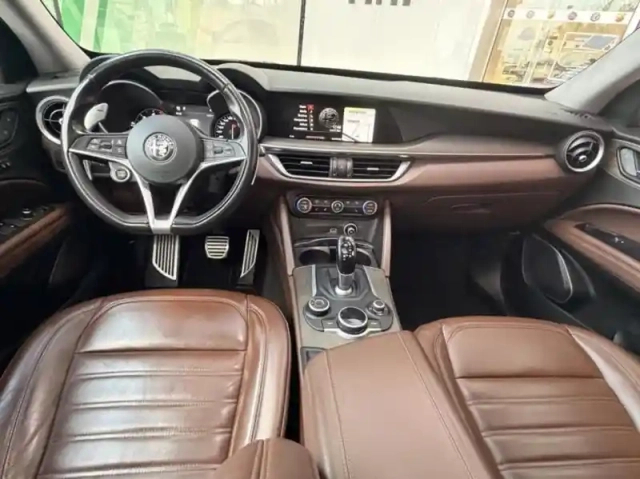 Alfa Romeo Stelvio 2.2 diesel 210ch lusso q4 at8 — photo 13