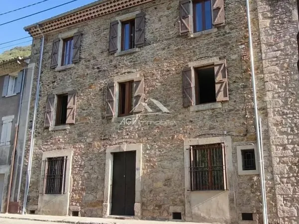 Cévennes - Ensemble immobilier en pierre rénové - 4 logements - fort potentiel locatif