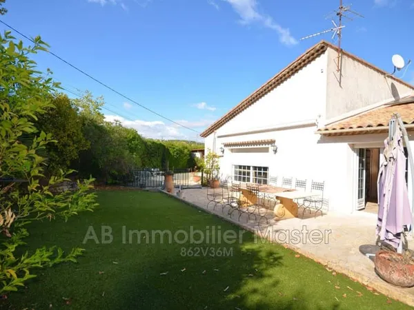 Maison 6 pièces 199 m²
