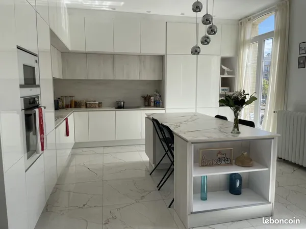 Appartement 6 pièces 172 m²