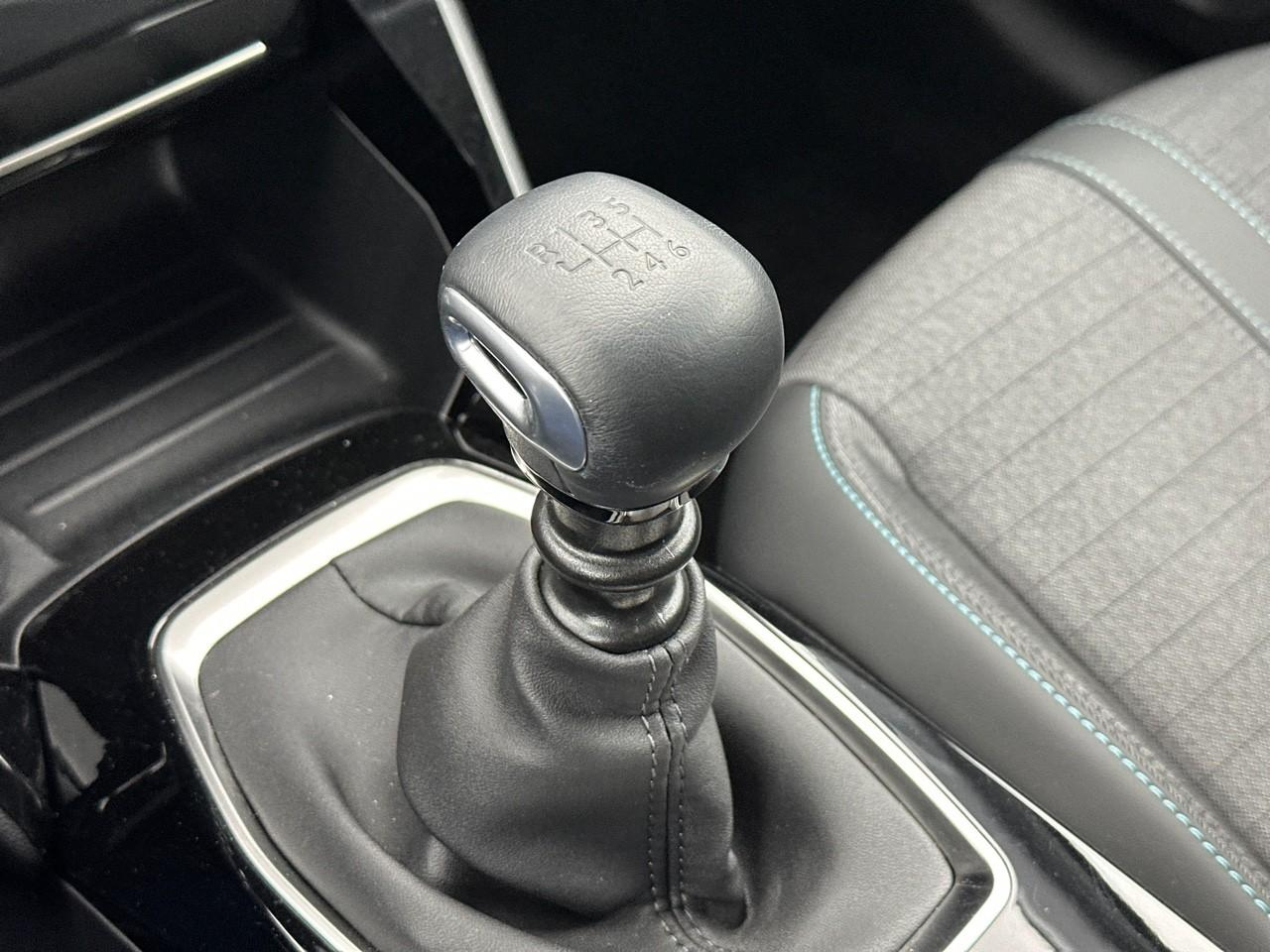 Peugeot 208 puretech 100 s&s bvm6 allure — photo 30