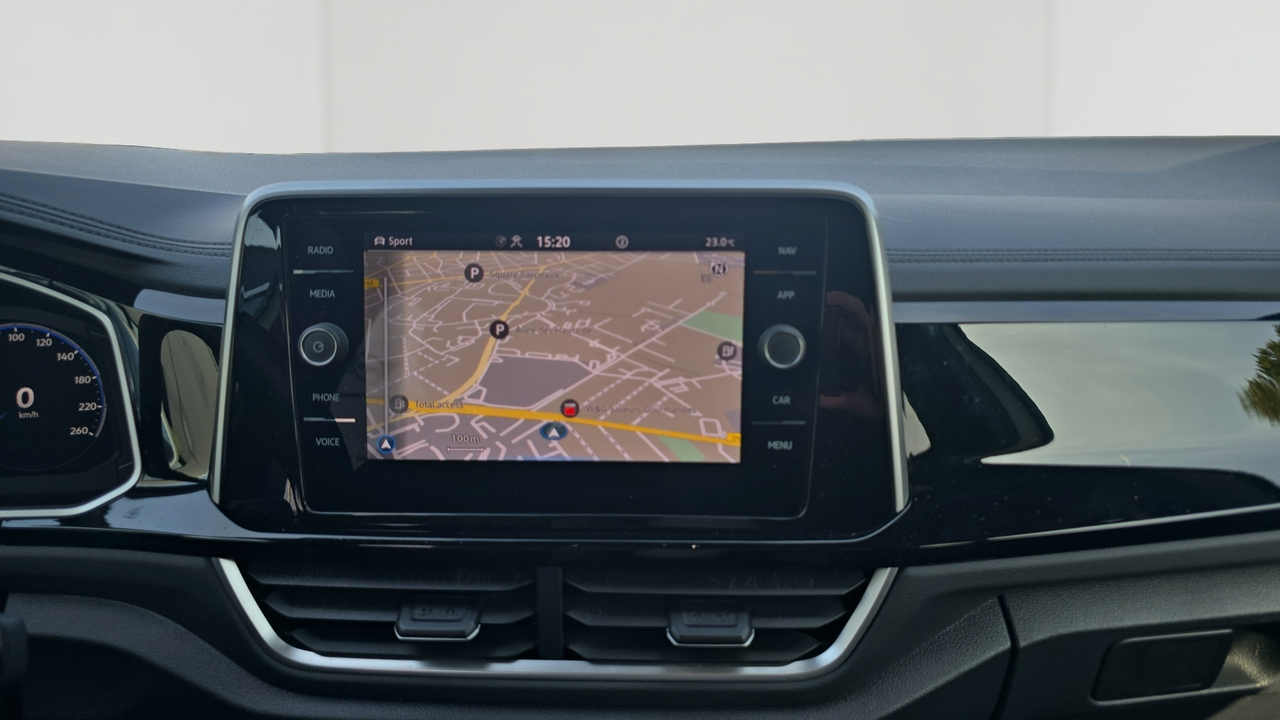 Volkswagen T-Roc 1.5 TSI EVO 150 Start/Stop DSG7 — photo 17