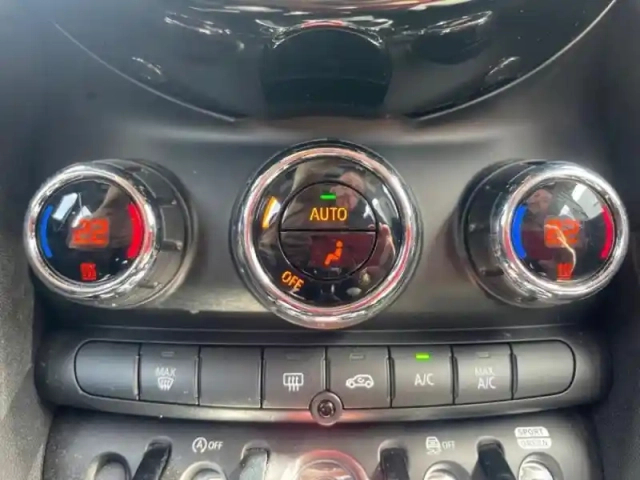 Mini Mini 5 portes cooper 136ch edition camden — photo 15