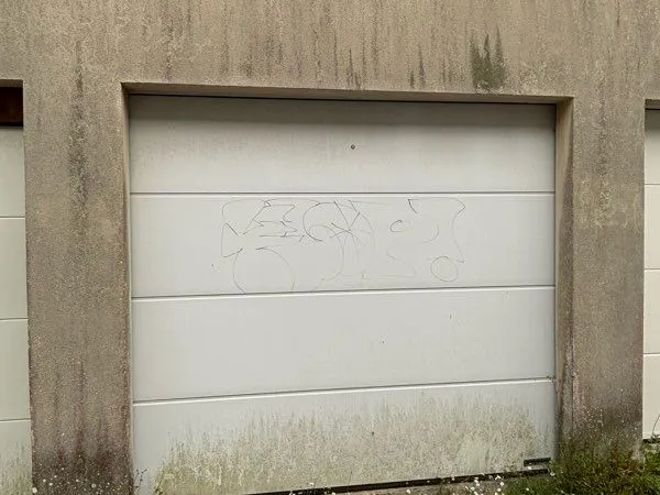 Garage avec ÉLECTRICITÉ ⚡️