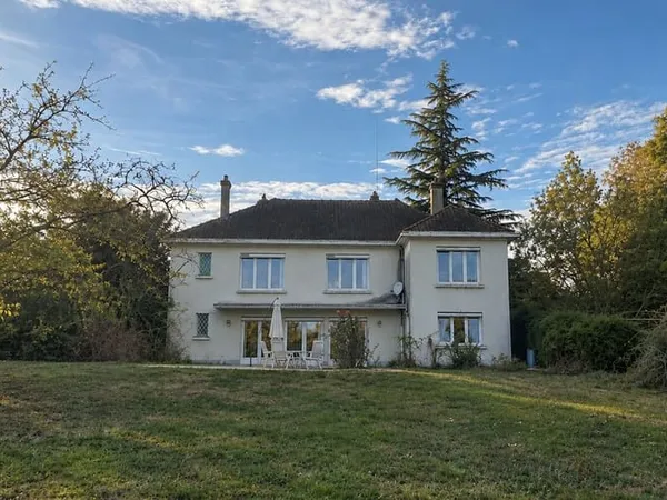 Maison 7 pièces 216 m²