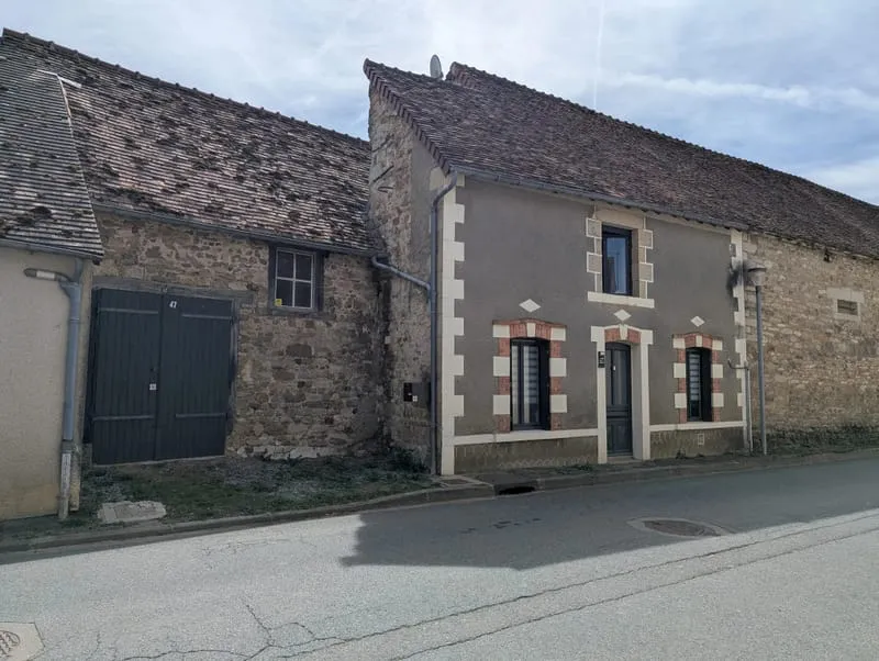 Photo 1