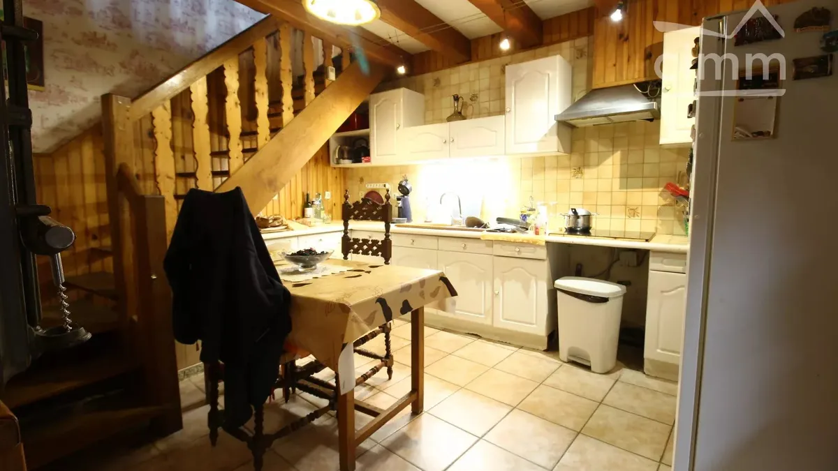 Photo 3