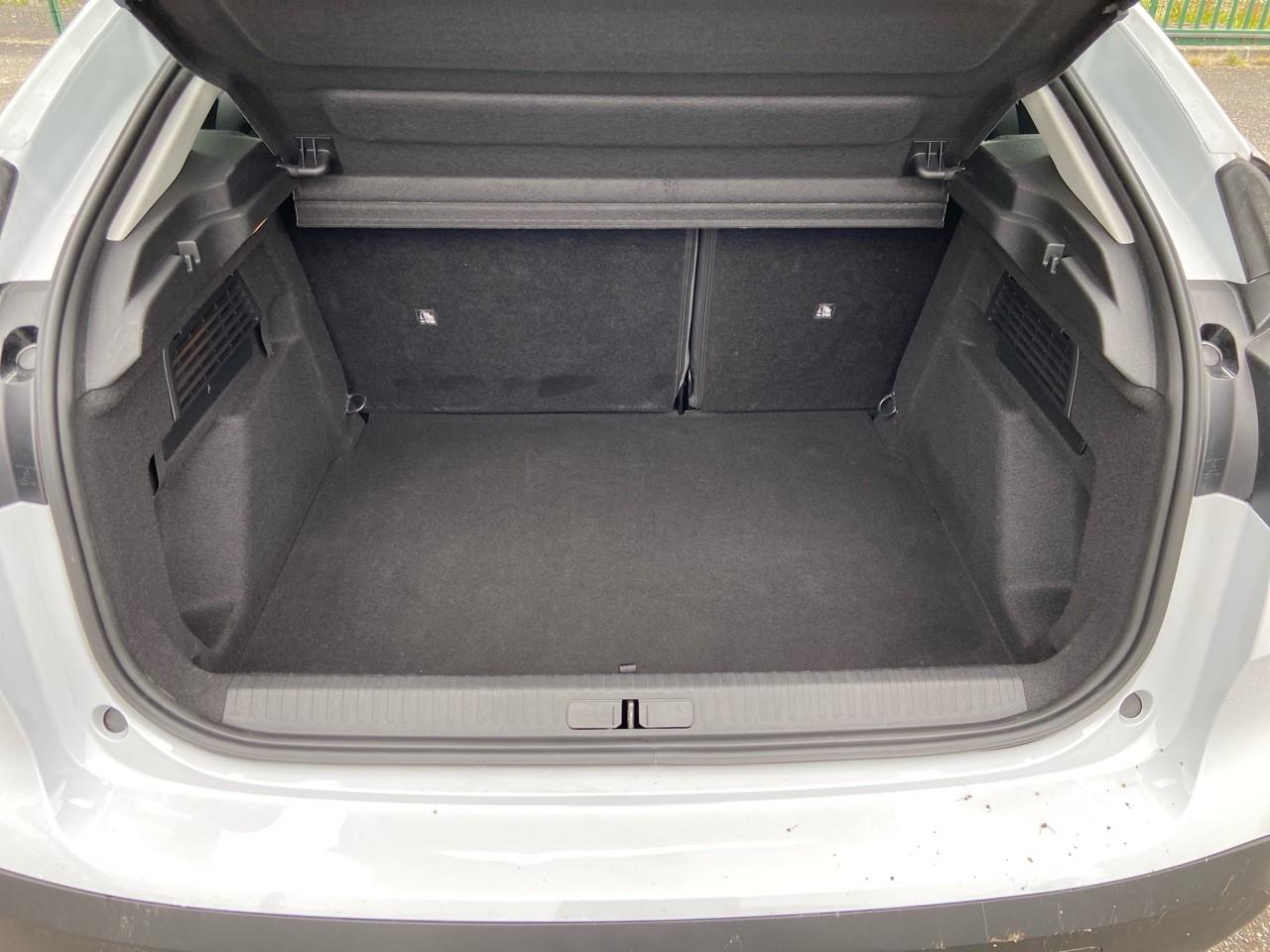 Citroën C4 hybride 136 e-dcs6 plus — photo 6