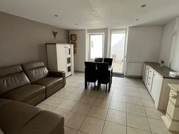 Maison de ville/Triplex 100m2 à louer à Audun-le-Tiche