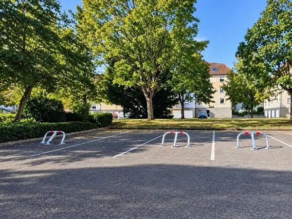 Place de Parking a loué