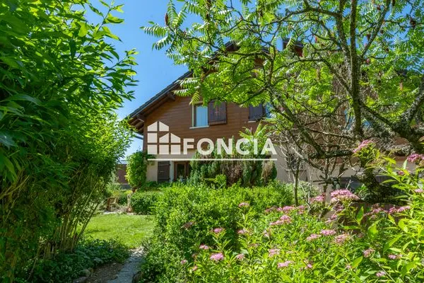 Maison 9 pièces 191 m²